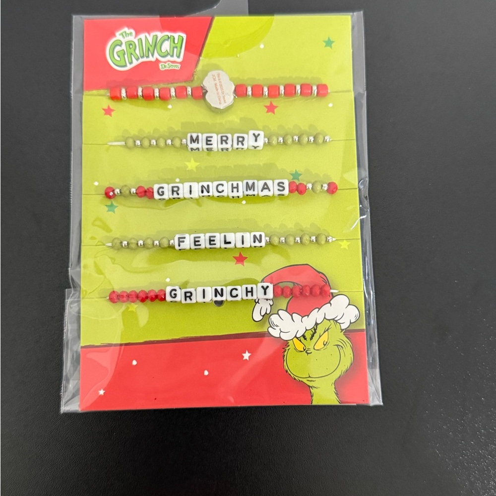 Nwt The Grinch Beaded Bracelet